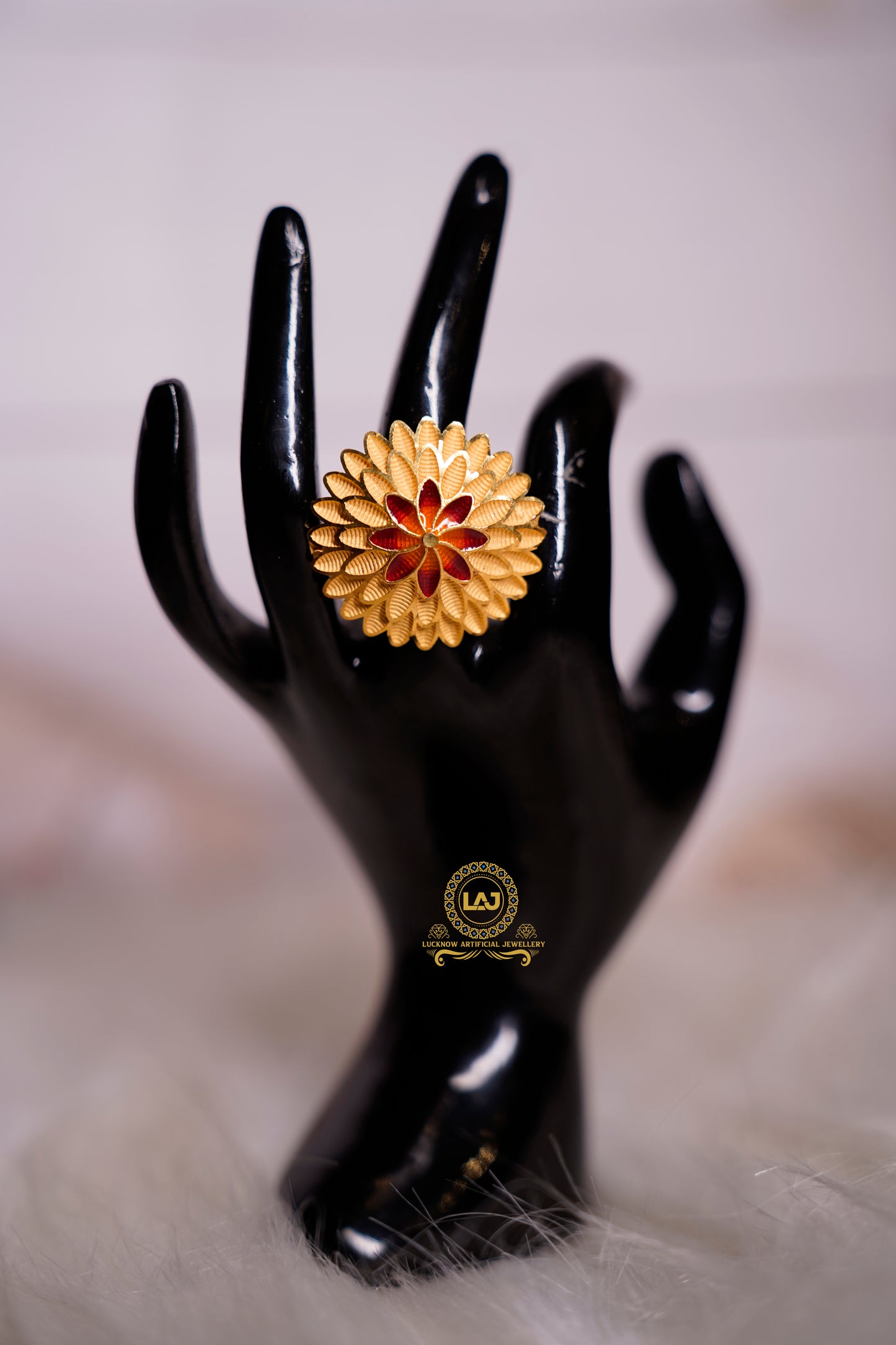 FLOWER RING - LOOK LIKE GOLD