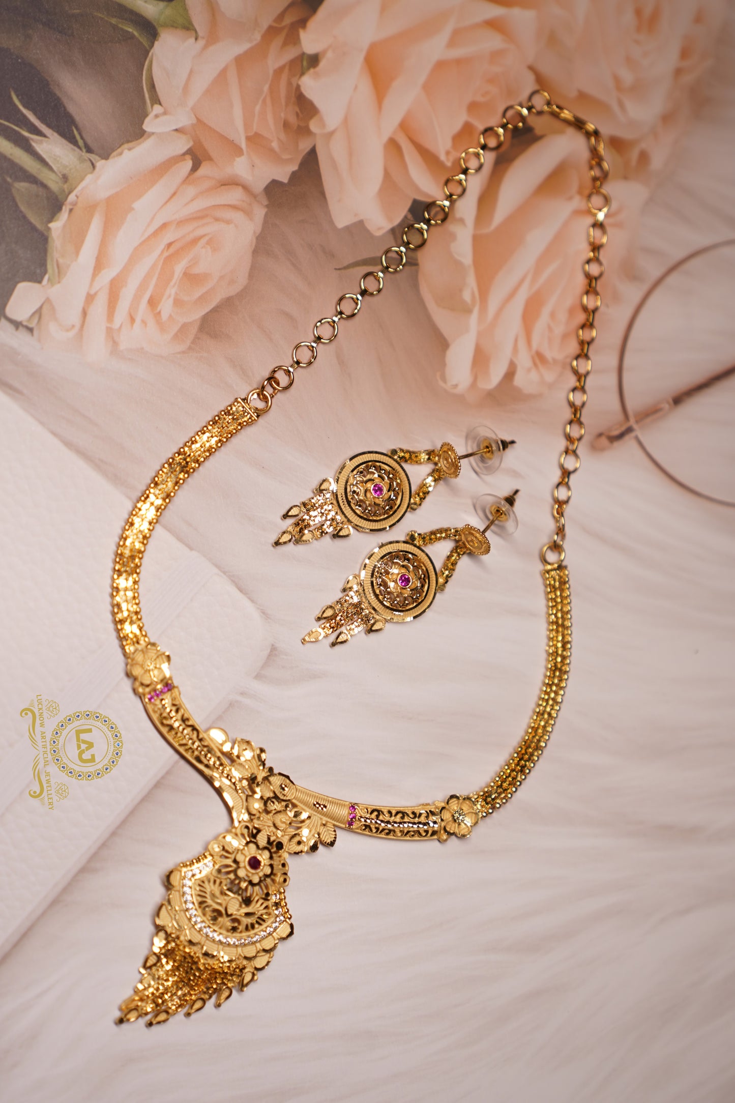 TURQUOISE NACKLACE SET - LOOK LIKE GOLD