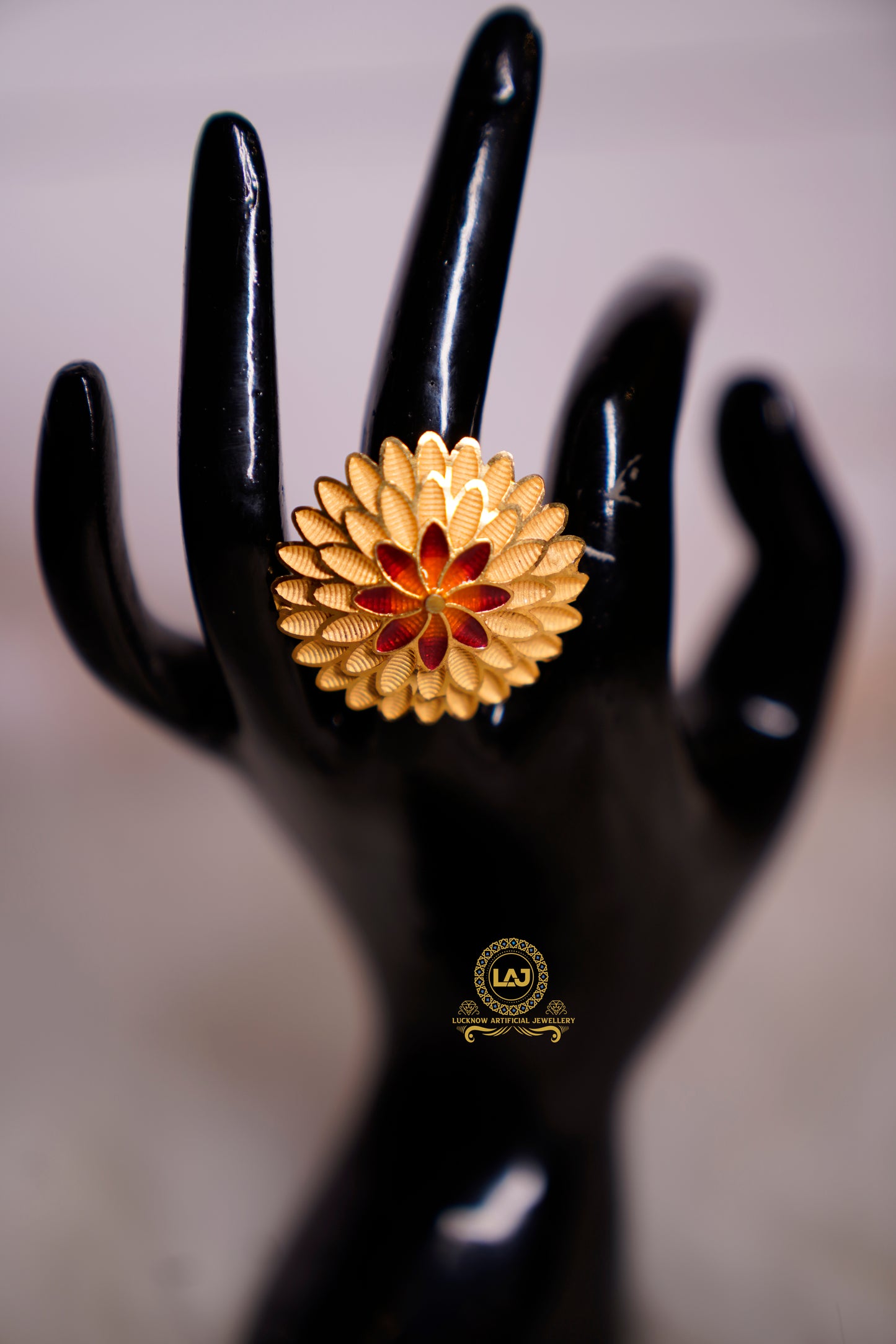 FLOWER RING - LOOK LIKE GOLD